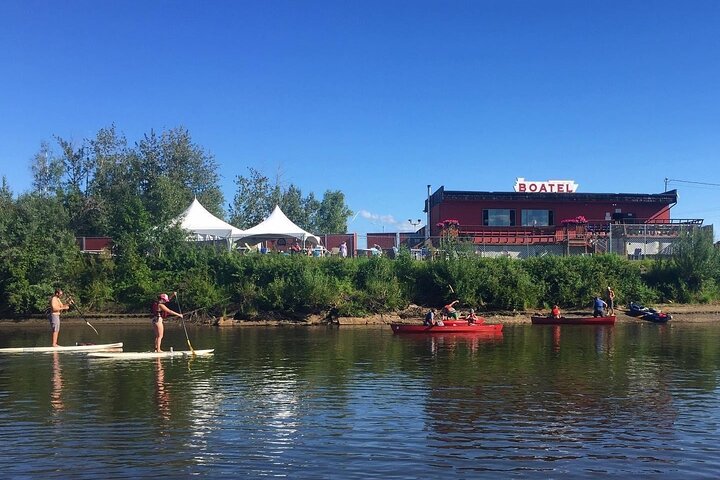 Fun day paddling on the water, easy lodging.
